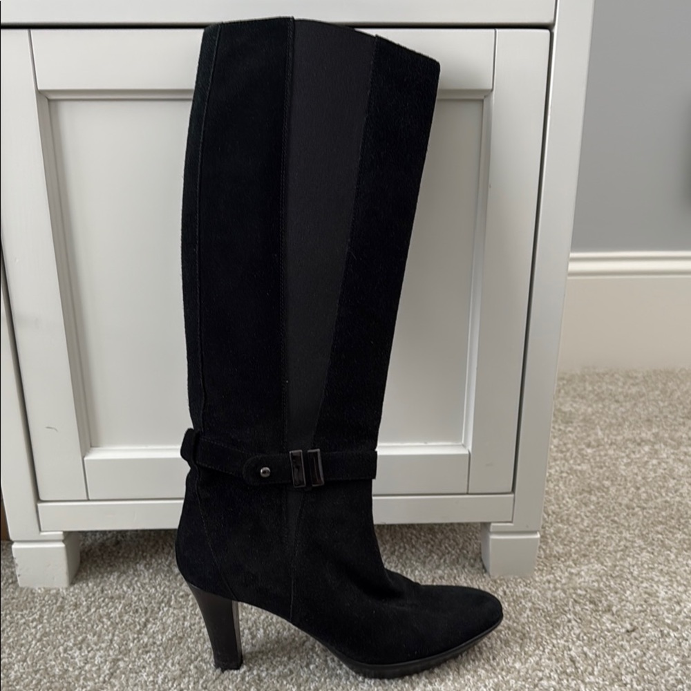 Elegant Black Knee-High Women's Boots